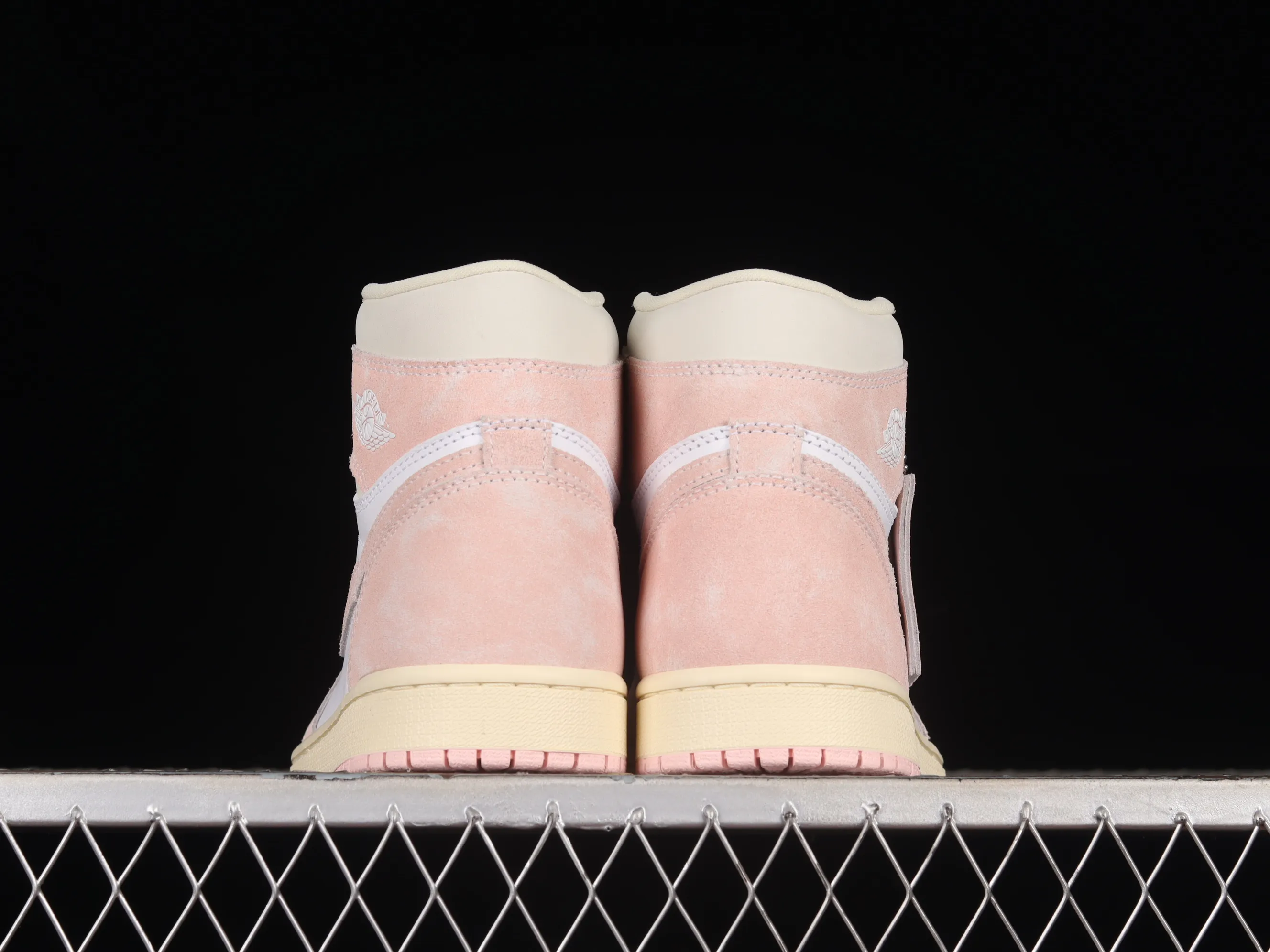 All categories Air Jordan Jordan series basketball shoes Air Jordan 1 High Air Jordan 1 High OG "Washed Pink" AJ1 Joe 1 washed pink high-top basketball shoes FD2596-600